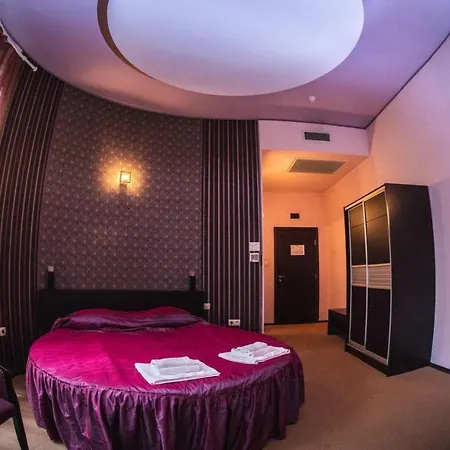 Ezeroto Hotel 3*