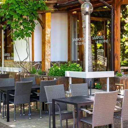 Ezeroto Hotel 3*