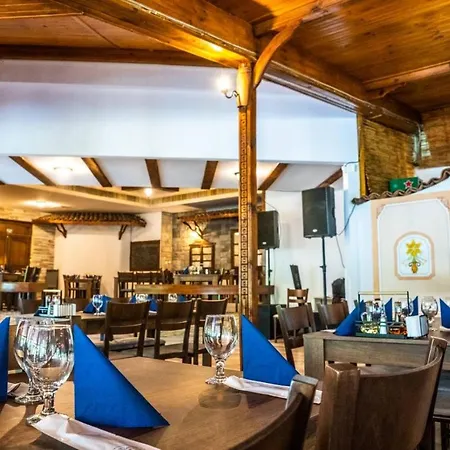 Ezeroto Hotel