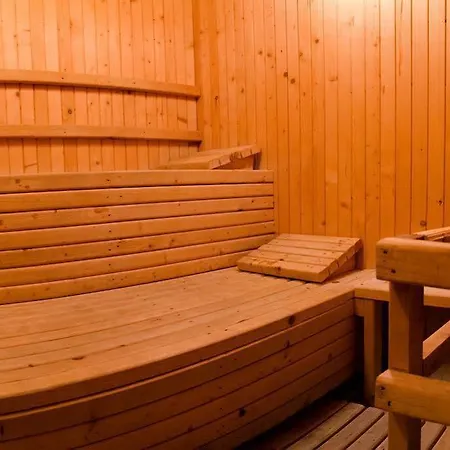 хотел езерото Хотел